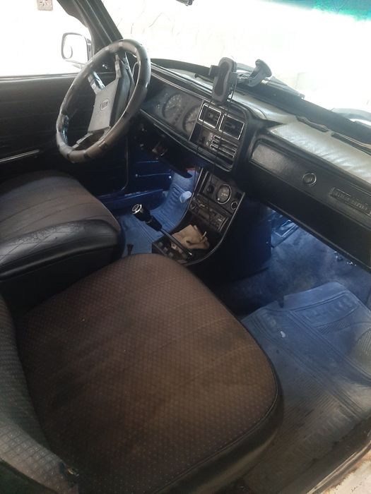 Avto mashina lada 2107