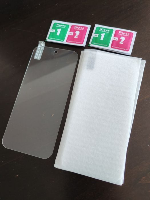 3 броя стъклени протектора за Google Pixel 9