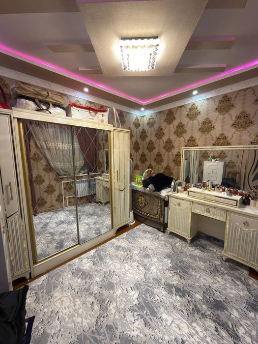 Ховли уй жой сотилади