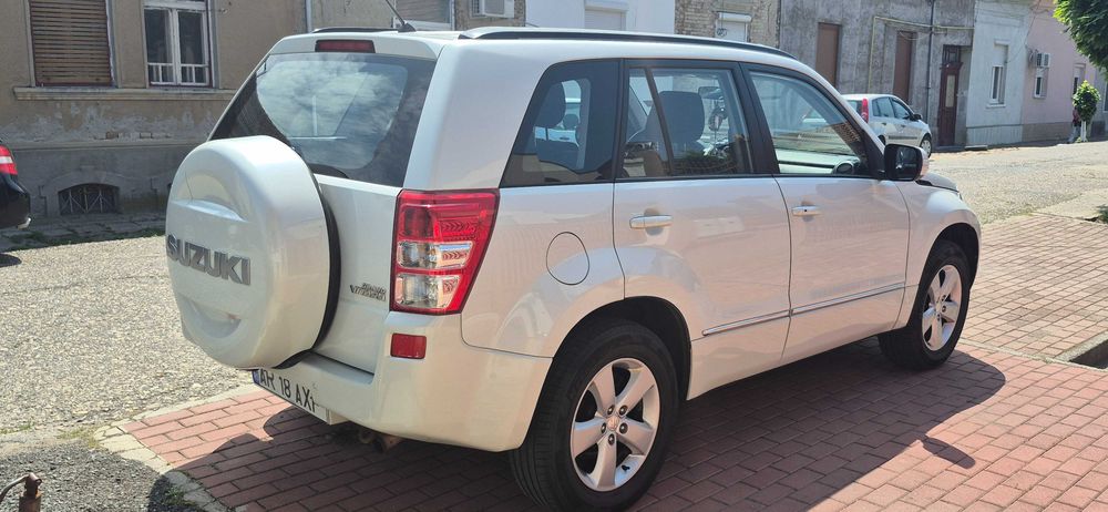 Suzuki Grand Vitara 2.0 benzina 140 c.p 2010