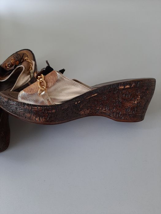 Papuci din piele naturala