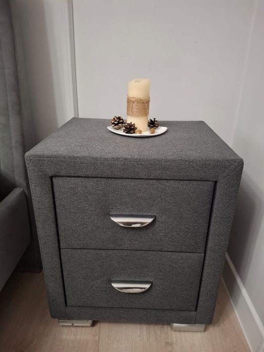 Продам две тумбы и шкаф