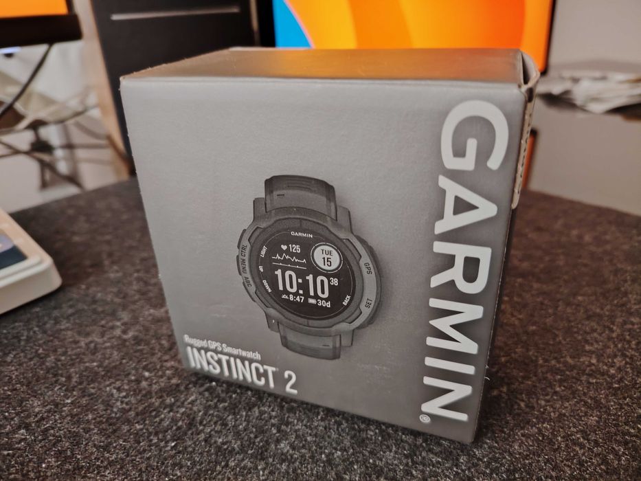 Garmin Instinct 2 - добро състояние, пълен комплект