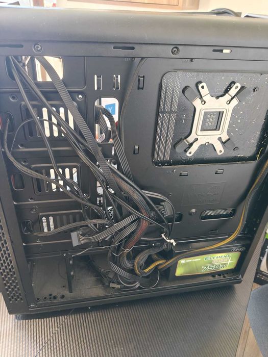 PC I7 4970k + AIO  | 16GB RAM | SSD 120GB | Z97-Pro Gamer