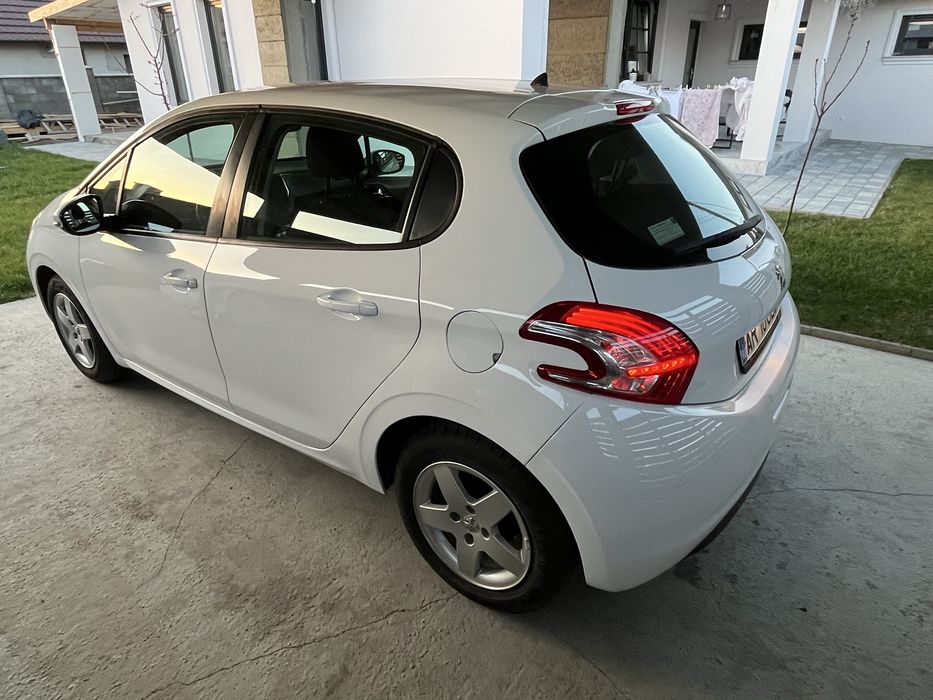 Peugeot 208 14 hdi