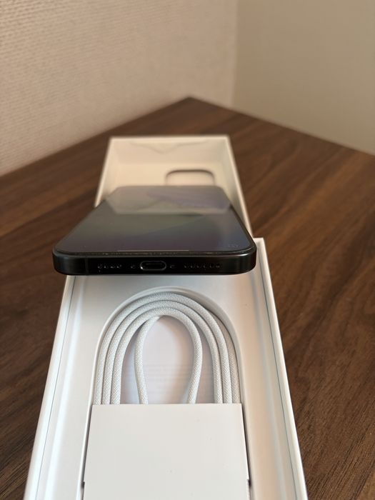 Iphone 16 Pro Max  Black Titanium 256 Gb