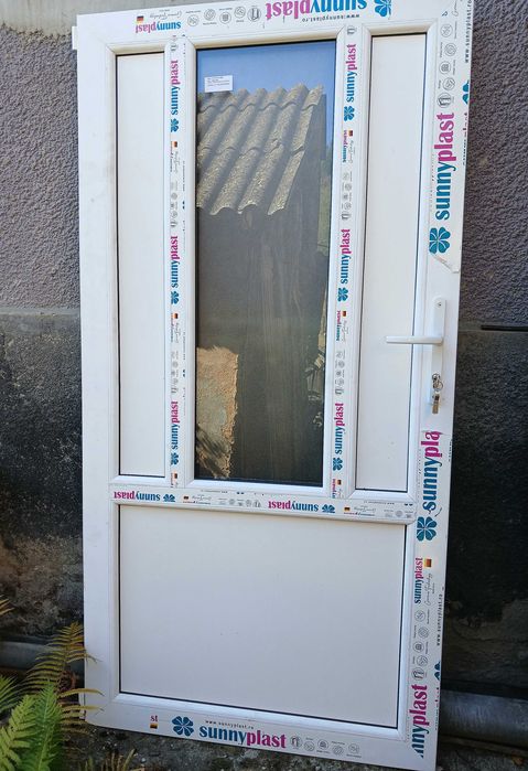 Uși termopan noi