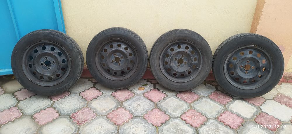 Диски с зимними шинами