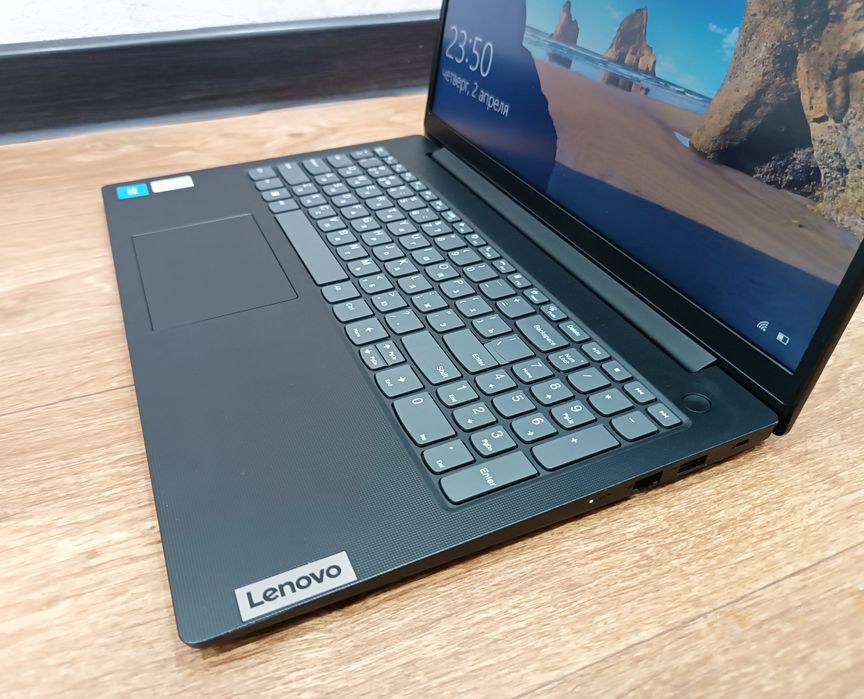 Ноутбук LENOVO Современный SSD m.2.