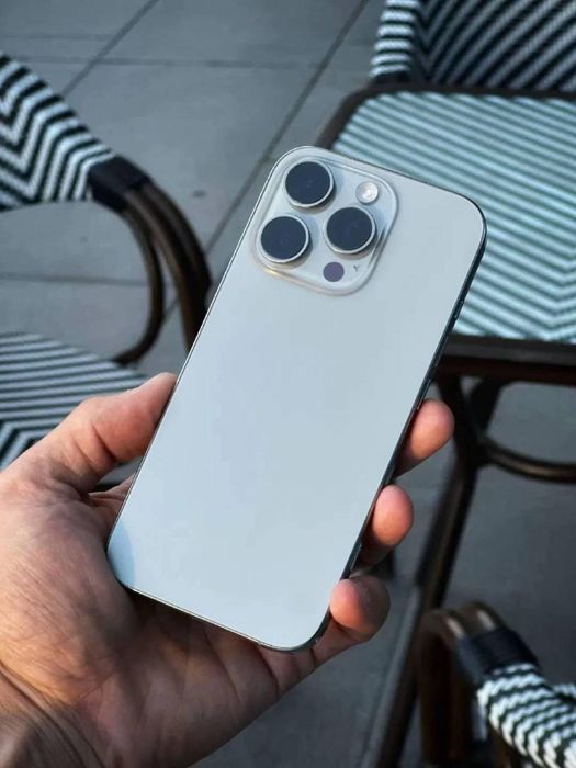 Продаётся Iphone 16 pro