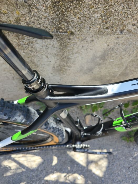 Карбонов XC велосипед цола Wilier 1x12 NX Като нов Проходни оси Rockshox Recon