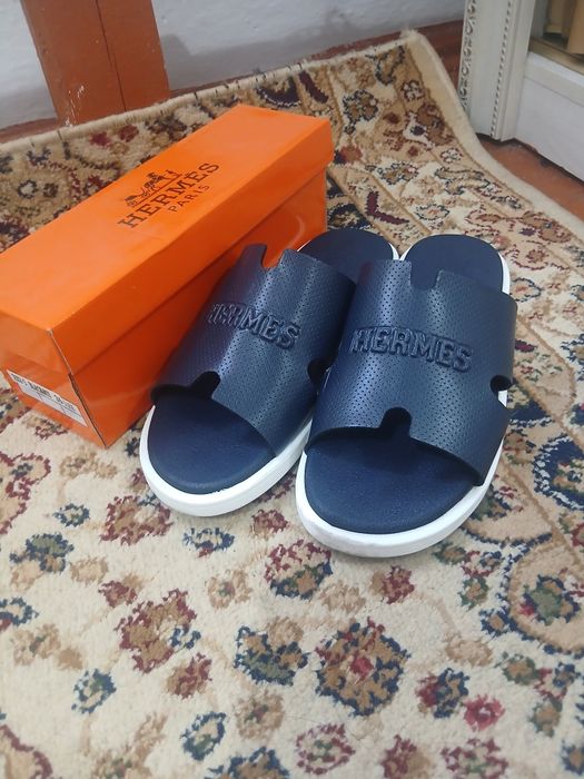 Сланцы HERMES есть все размеры