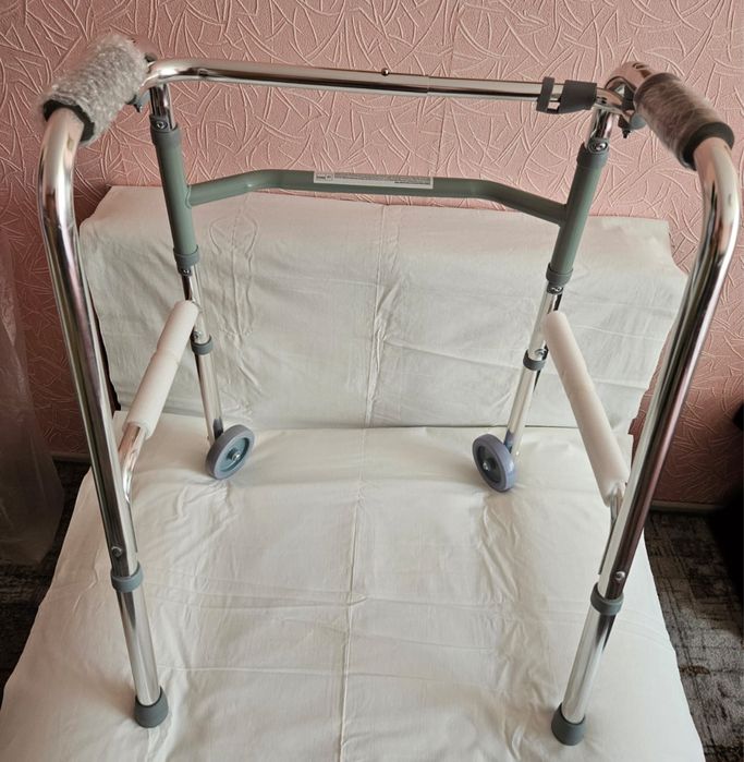 Продам ходунки на вес до 120 кг (новые)