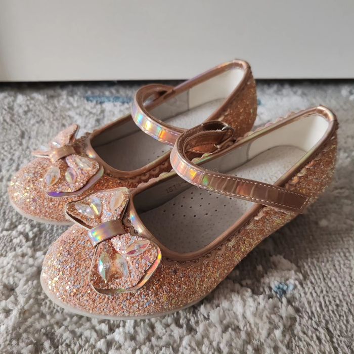 Туфли на девочку 29 размер