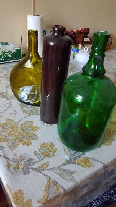 Стеклянные бутылки