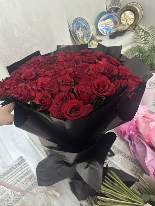 Цветы, длинные розы