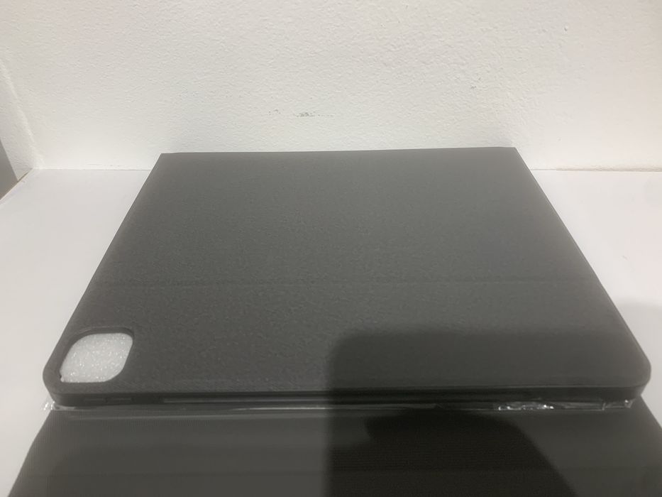 Husa tastatura iPad Pro 12.9 inch (2018,2020,2021) RGB backlight