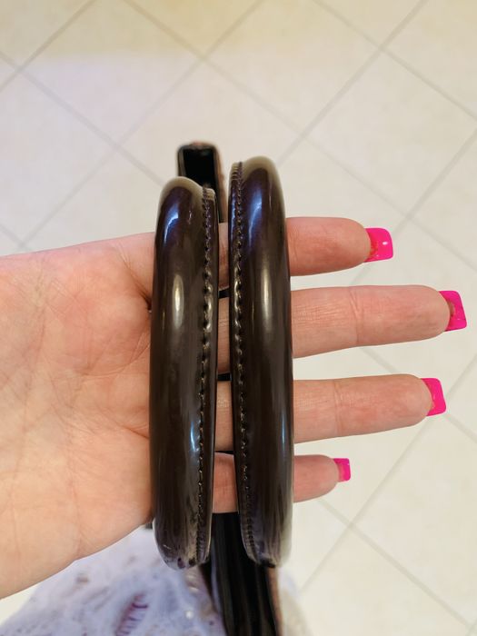 Вместительная сумка цвета горького шоколада