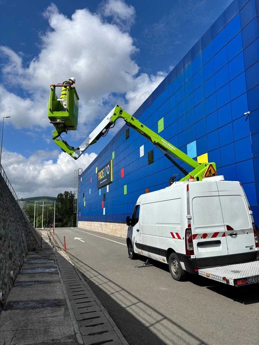 Inchiriere nacela/ PRB 15 m- cu operator experimentat