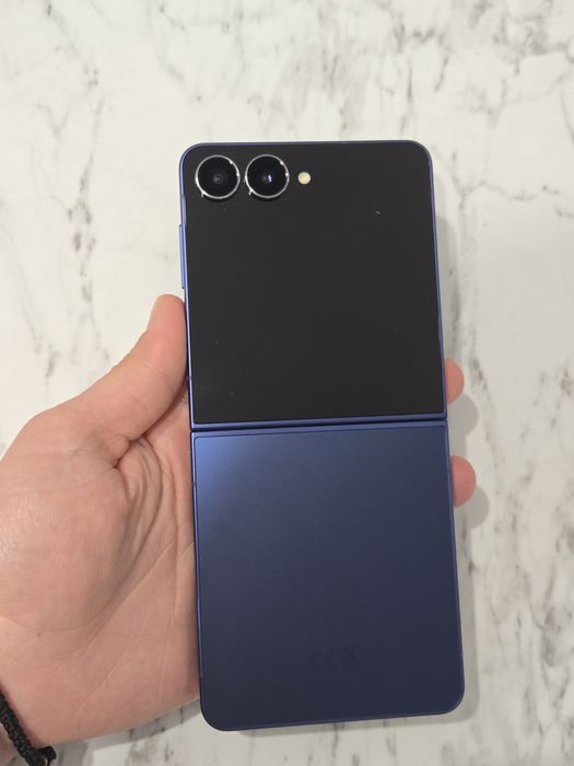 Vand/schimb Samsung Z Flip7 256gb