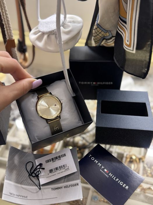 Продам часы Tommy Hilfiger