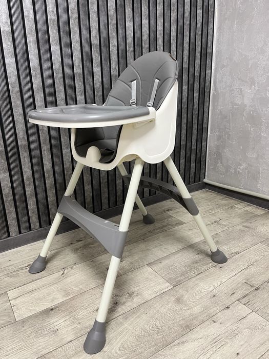 Детский стульчик для кормлени