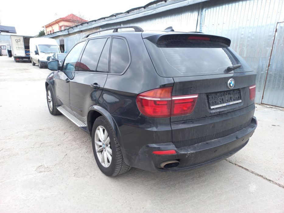 Piese auto BMW e70 x5 3.0d volan stanga