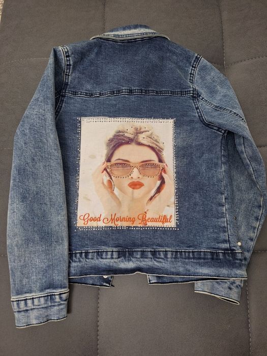 Джинсовая курточка на девочку