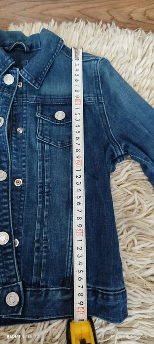 Продам джинсовку для девочки