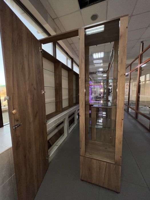 Продается бутик (мебель) 2,6 м