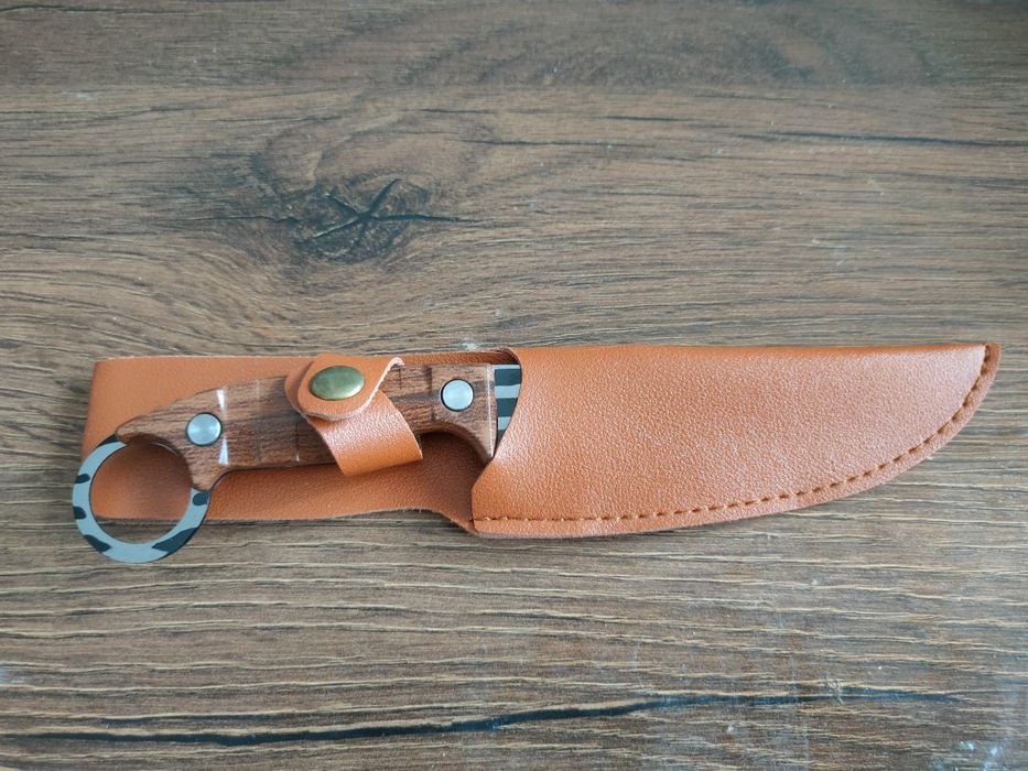 Нож, нож с калъф