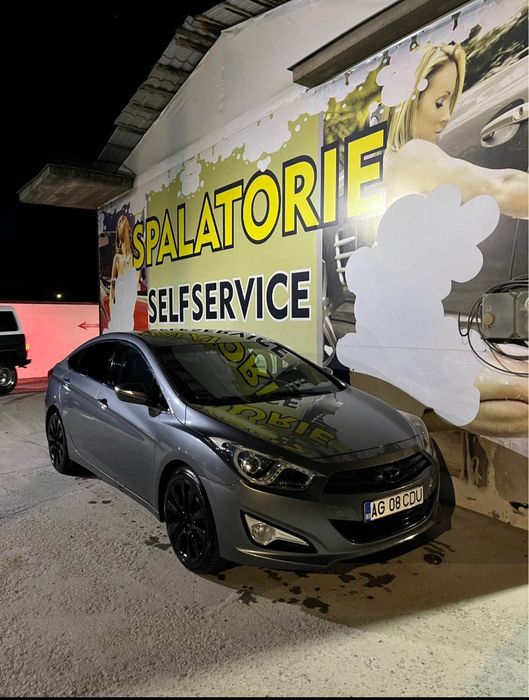 Vând Hyundai I40