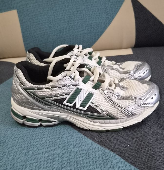 Adidasi New Balance 1906R