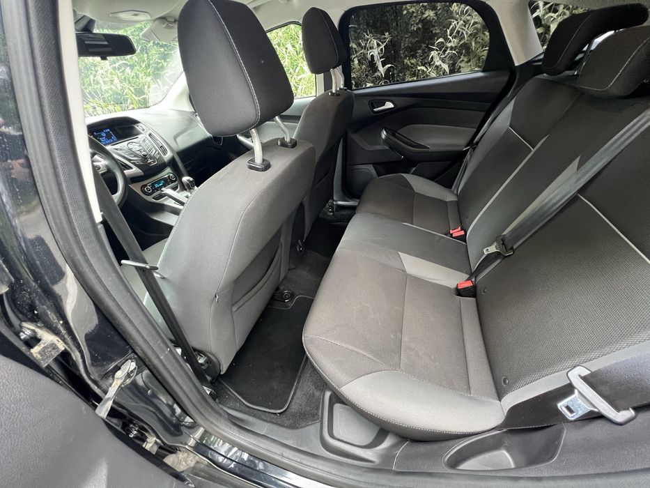 Vand Ford focus carte service