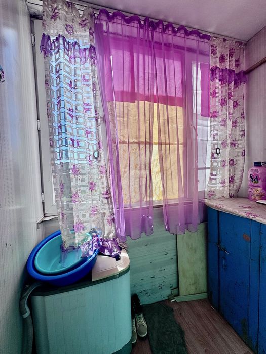 Продам 1 комн ОКТ с балконом