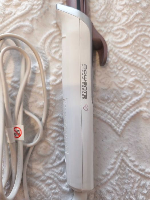 Ondulator cu aburi Rowenta nou