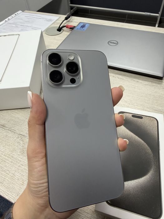 Продам Iphone 15 pro max