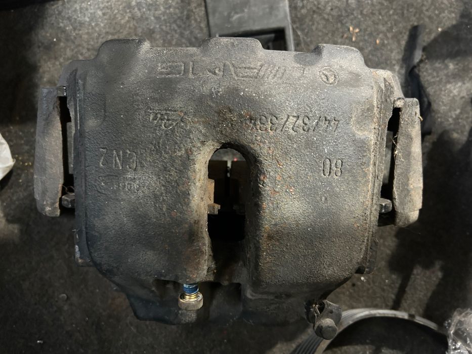 Mercedes C43,E55,E50 AMG комплект спирачни апарати+ дискове +накладки