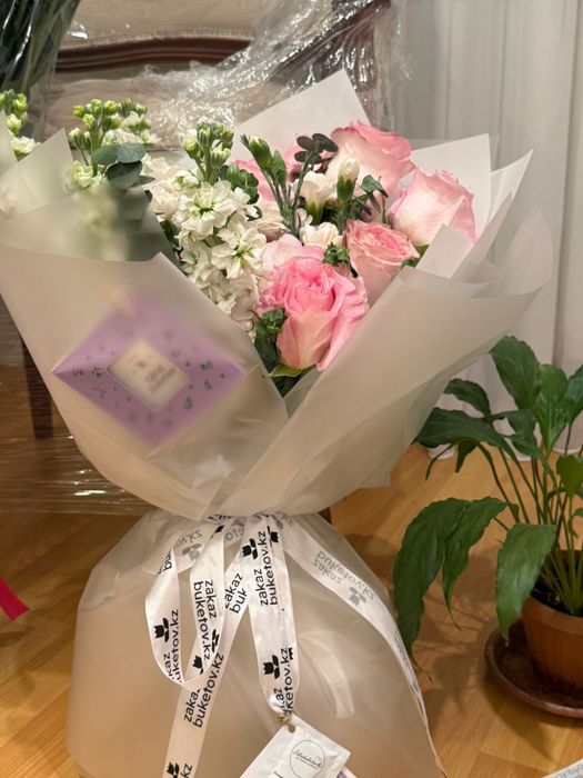 Свежие букеты объемные