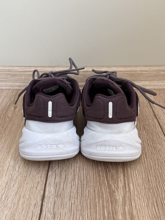 Маратонки Adidas OZELIA