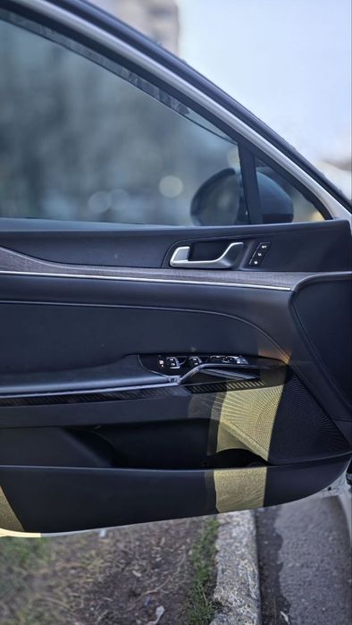 Kia К5 Стайл фулл (без люка) 2.5л АТ Белый Жемчуг! 50 тыс км пробега!