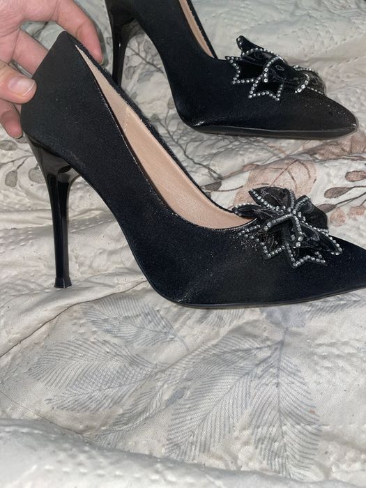 Туфли 36 размер срочно продам