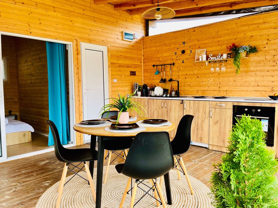 Бунгало с Климатик на Морето Къмпинг Джой Арапя Царево Лозенец