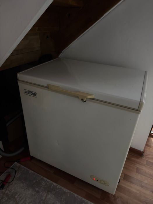 Продам Морозильник