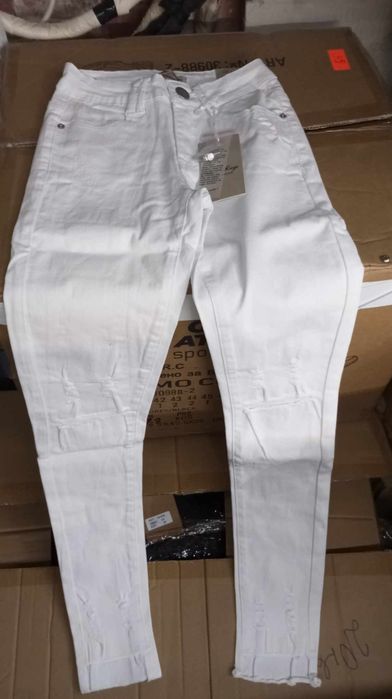 Дънки дамски нови с етикет