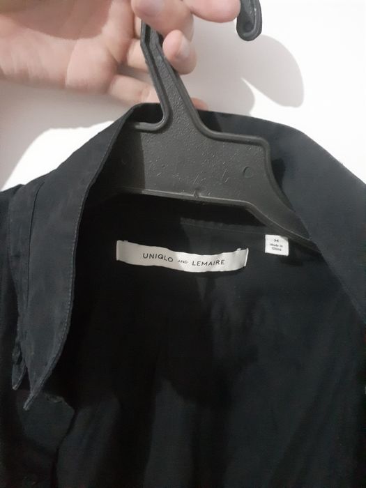 Продам рубашки 3шт.и 1шт в подарок)