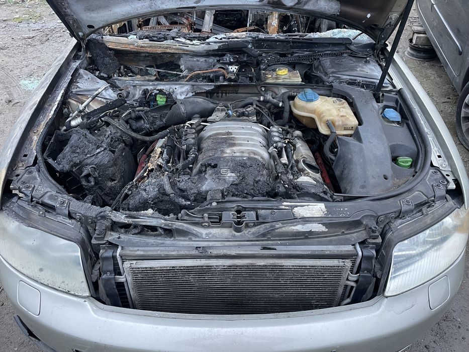 Audi A4 B6 3.0i v6 quattro На Части