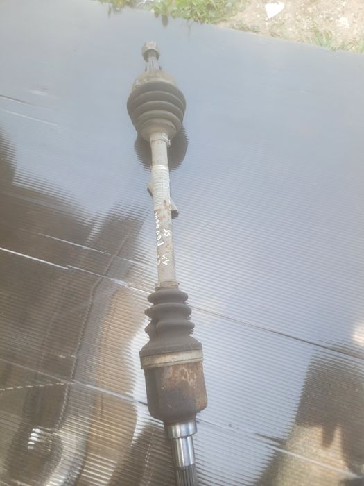 Planetara stanga fata Peugeot 207 1.4 B