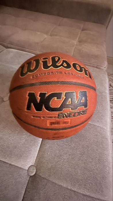 Баскетбольный мяч Wilson