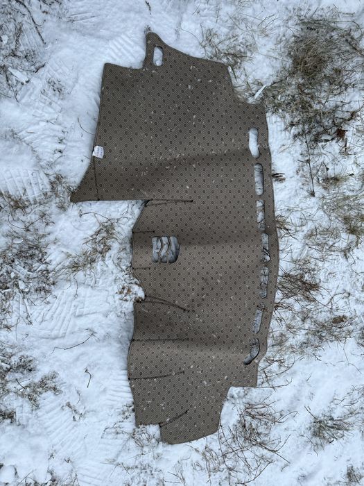 Продам накидку на панель rx 330-350